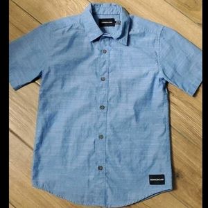 Boy's size small (8) Calvin Klien dress shirt short sleeve worn once